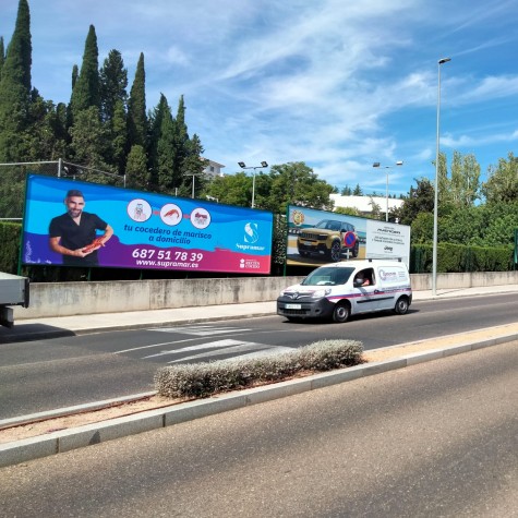 como integrar pantallas led en publicidad exterior